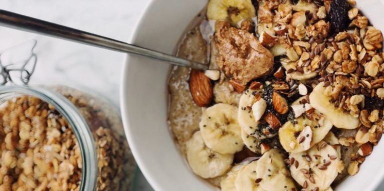 Read more about the article 5 Overnight Oat Recipes You Need to Try!