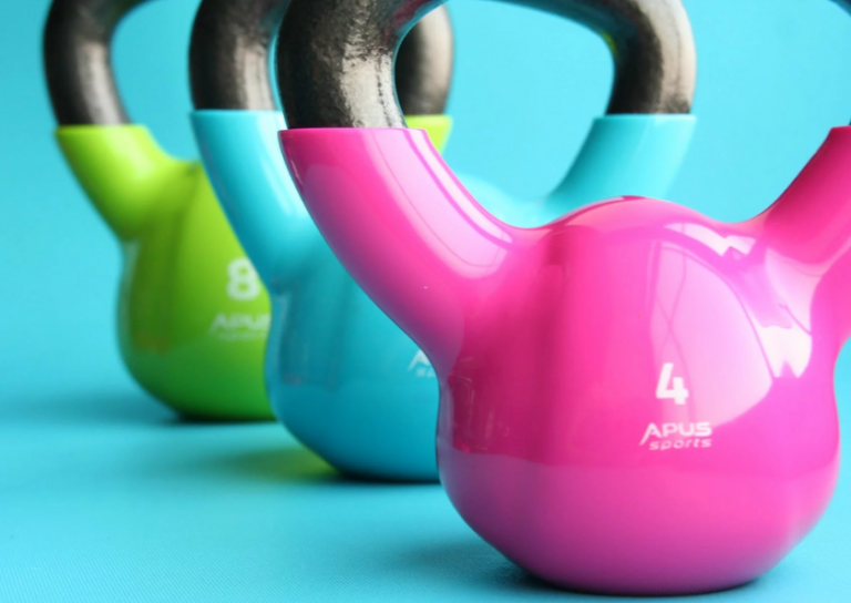 Read more about the article How to Lift Weights at Home: A Beginner’s Guide